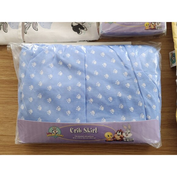 Vintage Baby Looney Tunes Day at the Zoo Baby Bedding & Diaper Stacker - Picture 3 of 8